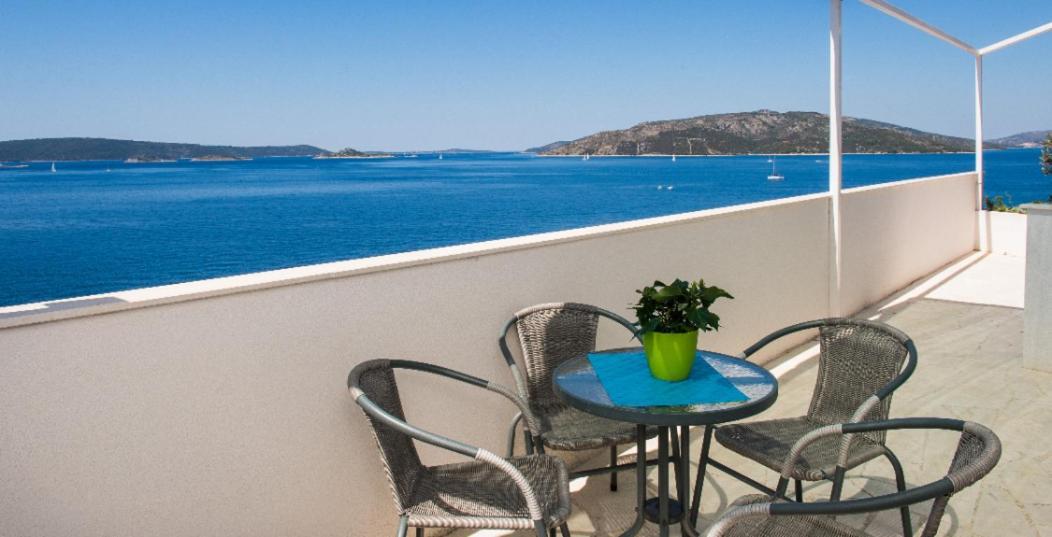 Apartmani Stine Donji Okrug  Buitenkant foto