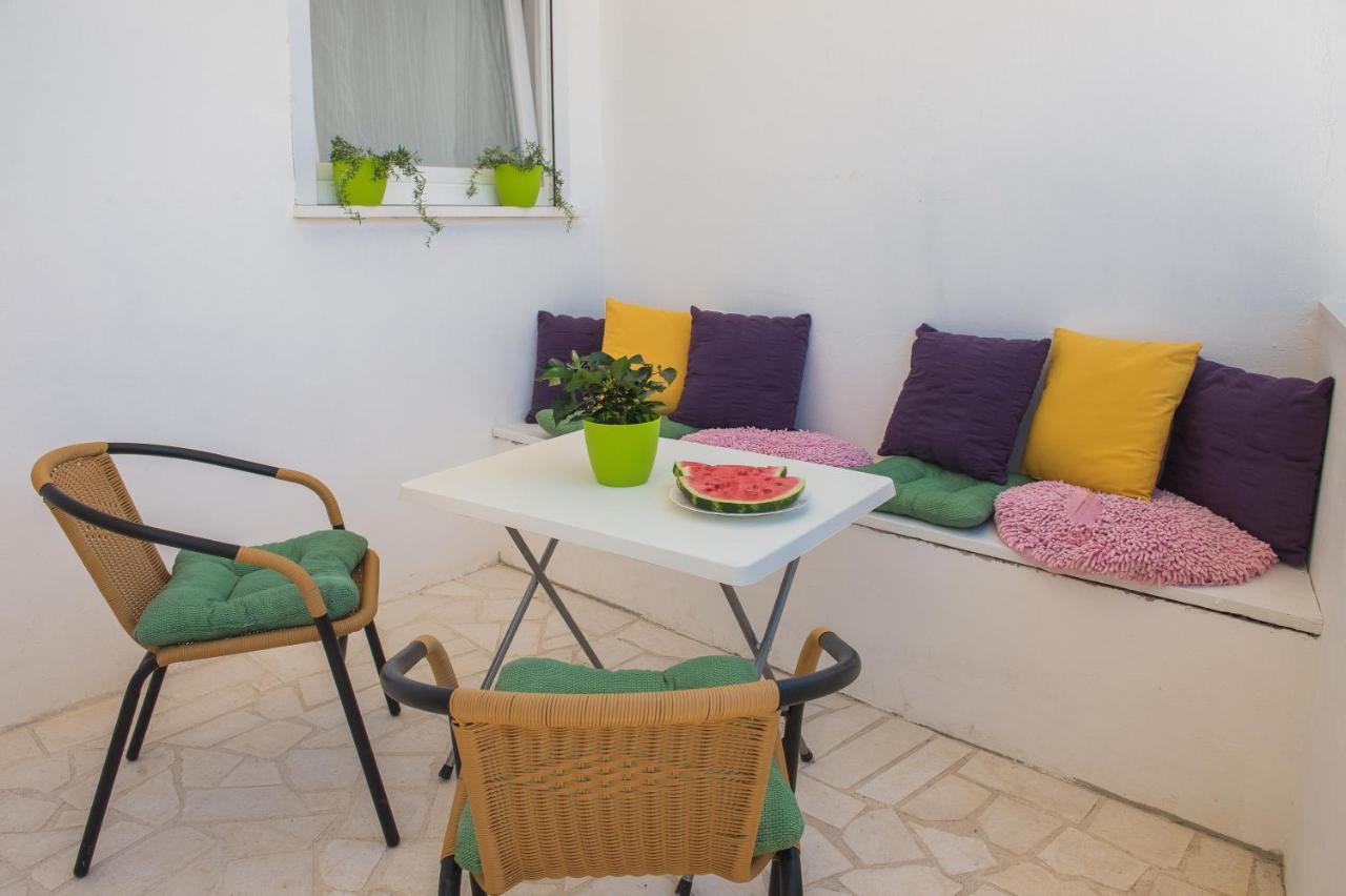 Apartmani Stine Donji Okrug  Buitenkant foto