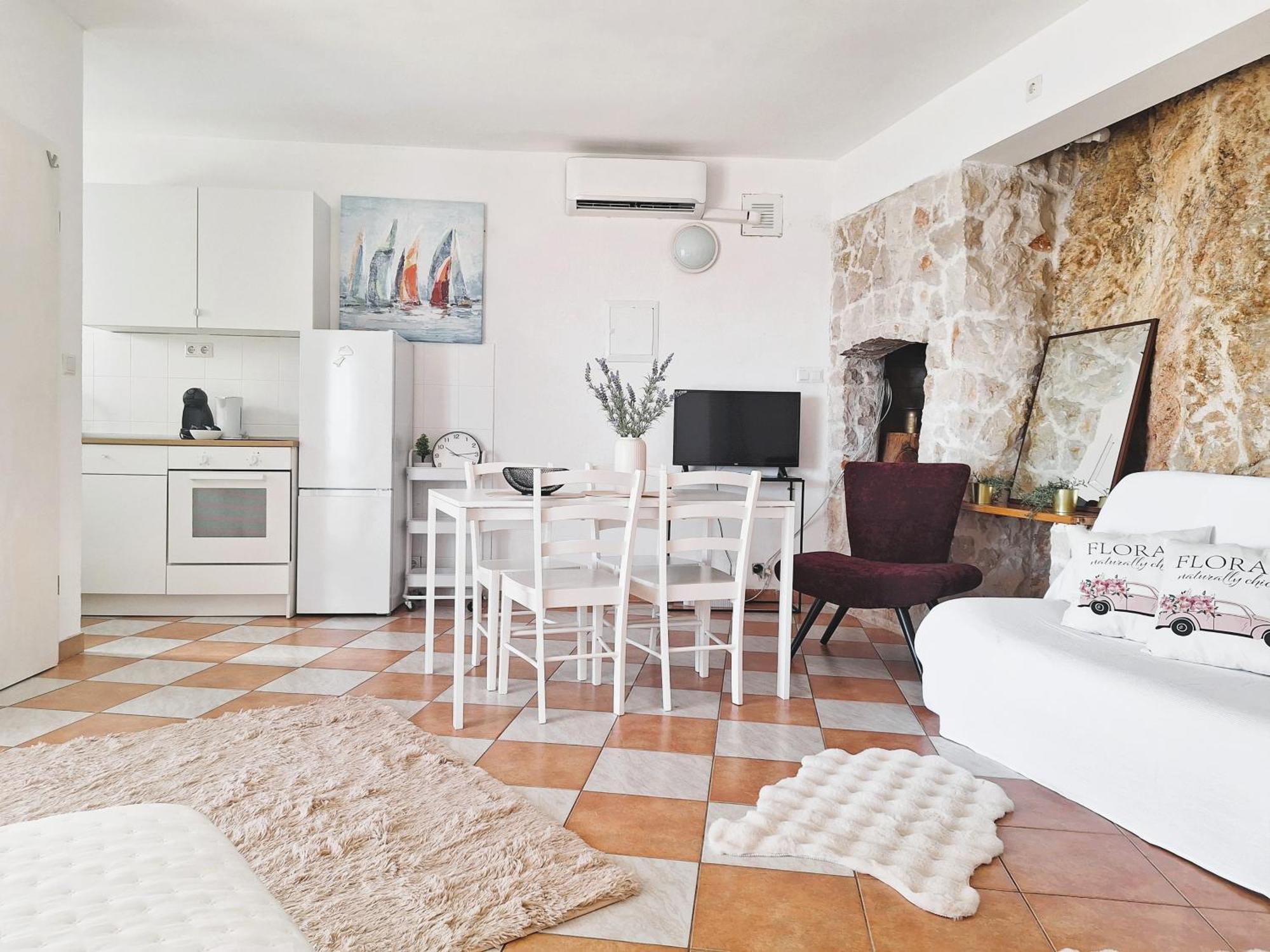 Apartmani Stine Donji Okrug  Buitenkant foto