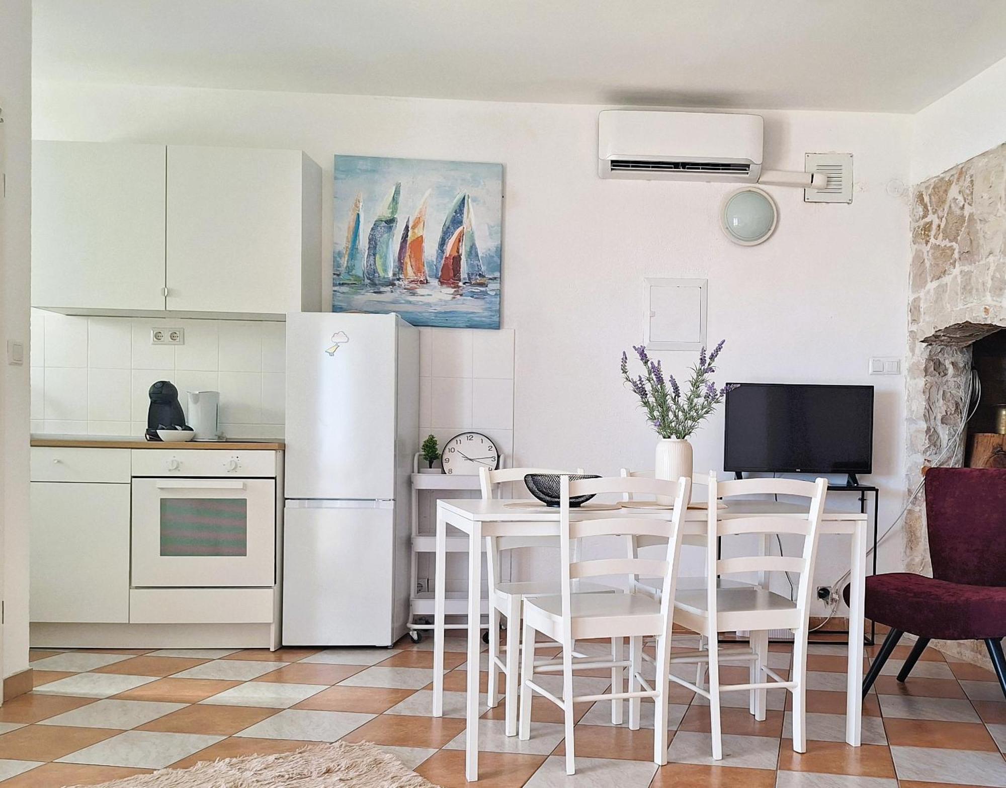 Apartmani Stine Donji Okrug  Buitenkant foto